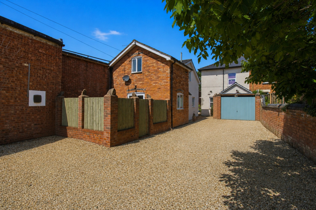 Main image of property: The Coach House, Victoria Park Road, Malvern, Worcestershire, WR14 2JY