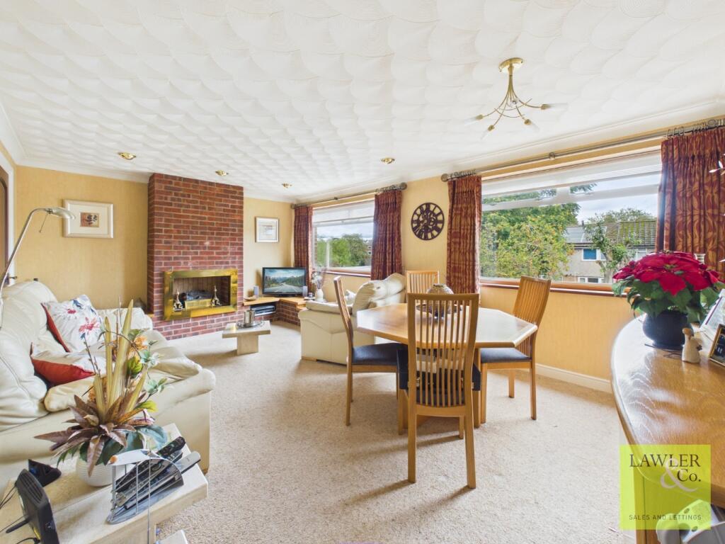 House in Stockport, Offerton - View 3