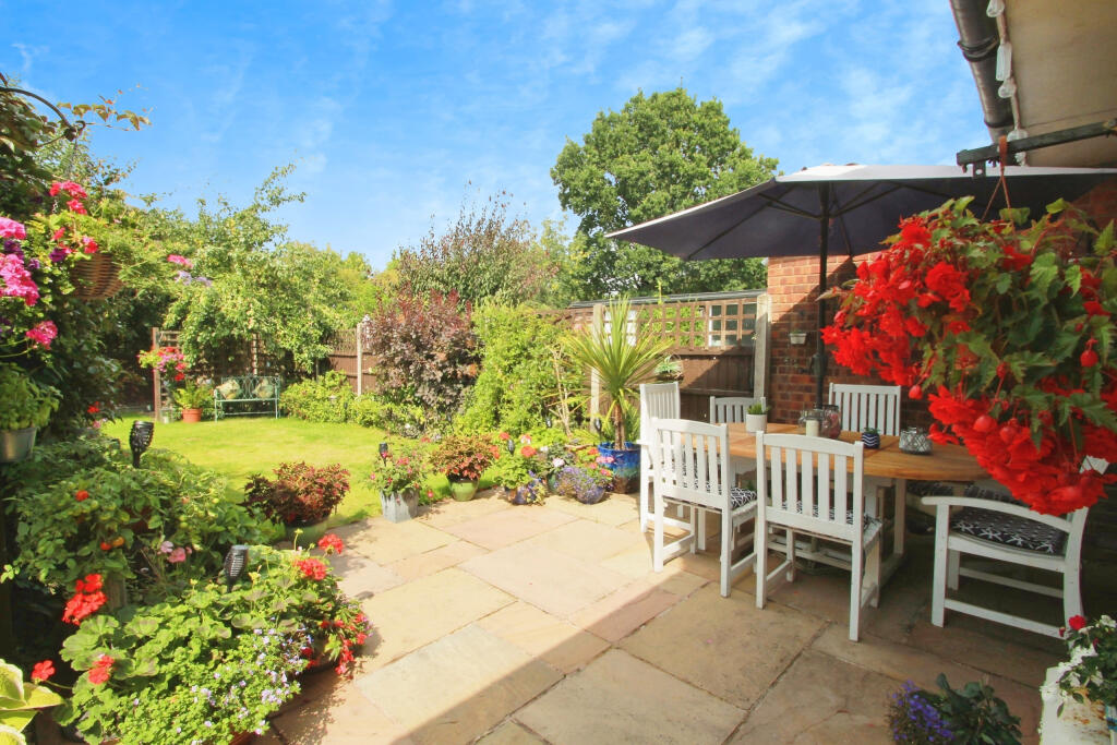 Main image of property: Beechwood Avenue, Leicester Forest East, Leicester, Leicestershire