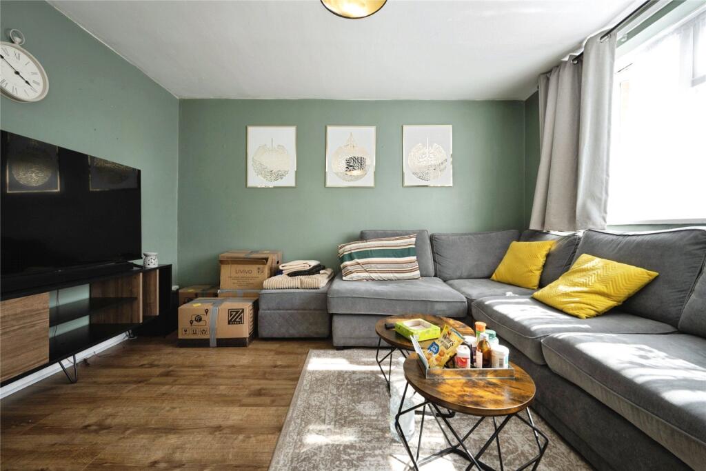 Apartment in Luton - View 5