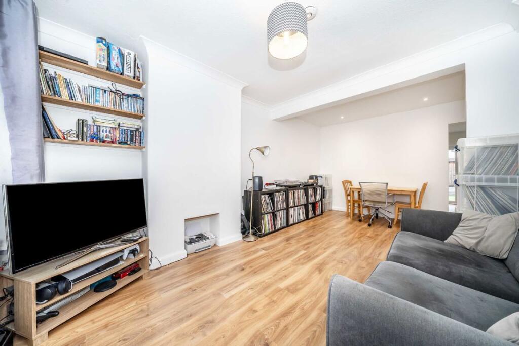 House in Kingston upon Thames - View 4
