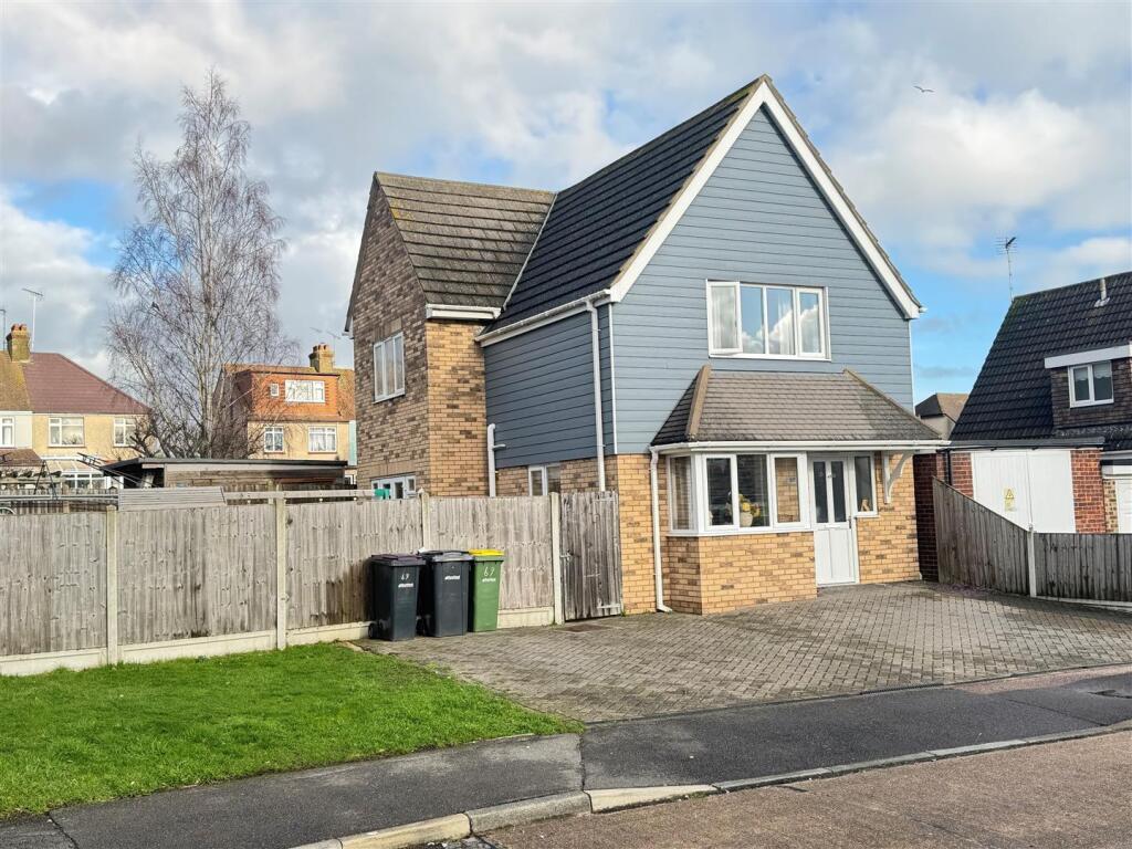 Main image of property: Nevern Road, Rayleigh