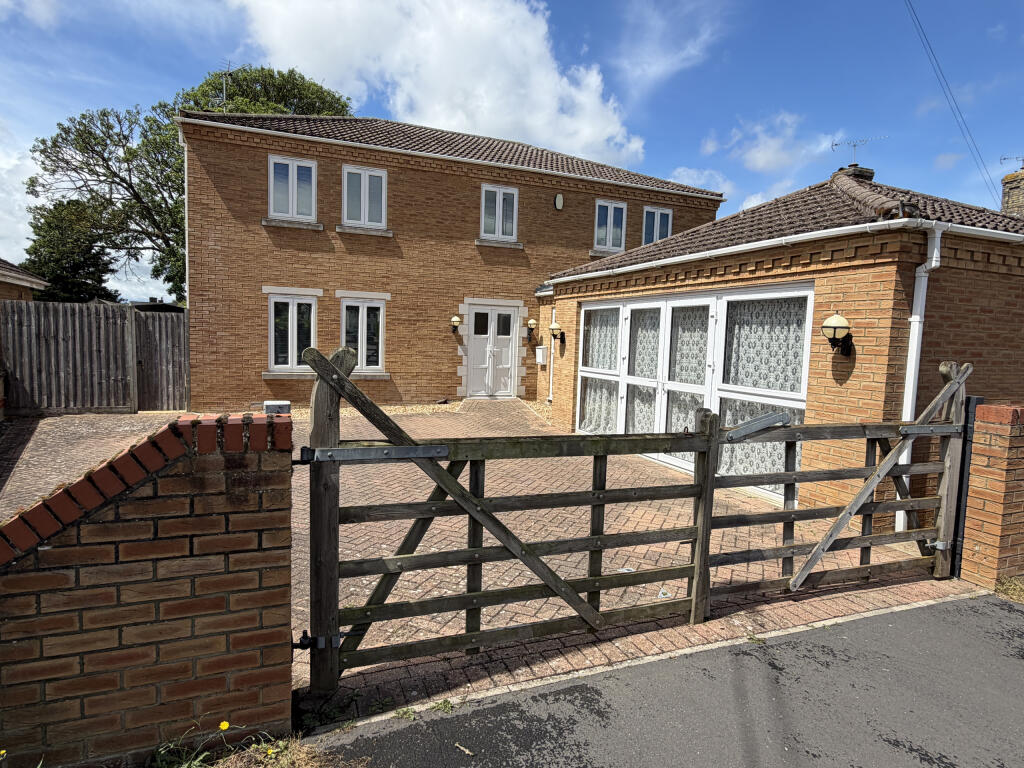 Main image of property: Ely Road, Littleport, Ely, Cambridgeshire