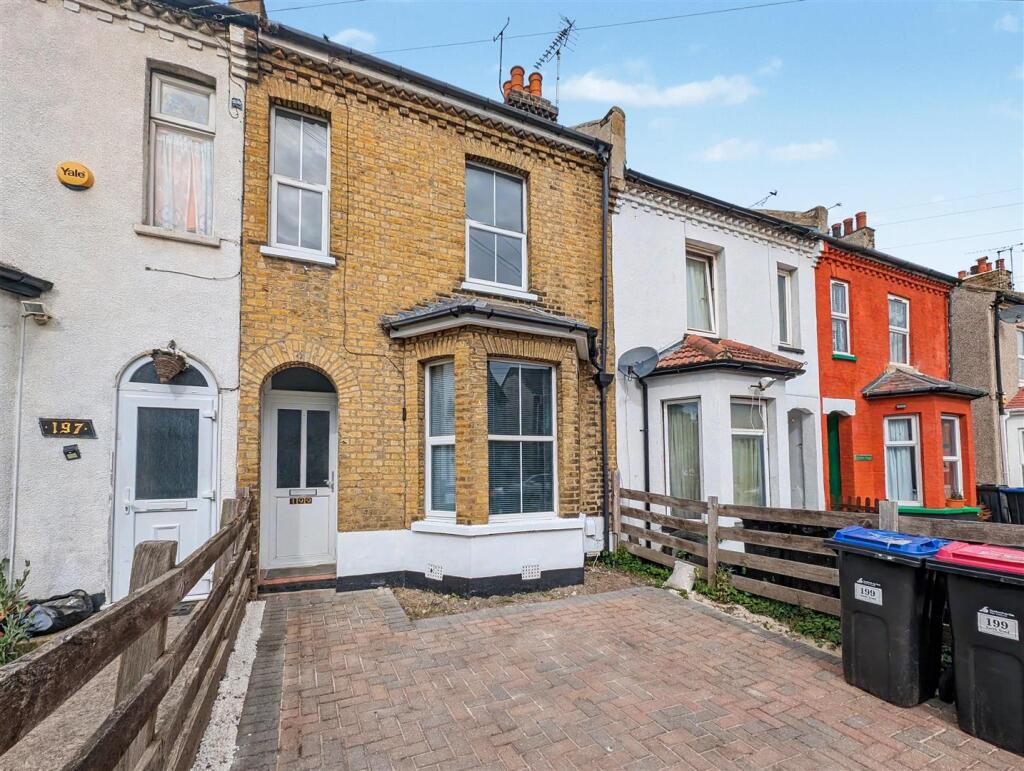 Main image of property: North Road, Westcliff-On-Sea, Essex