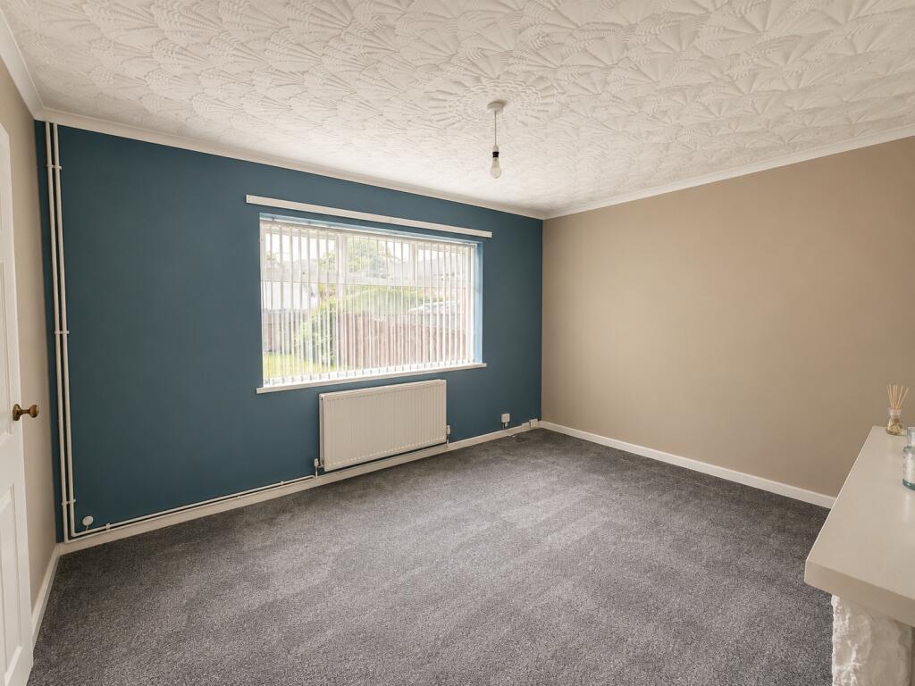 Newill Close, West Bowling, Bradford, BD5 photo 3