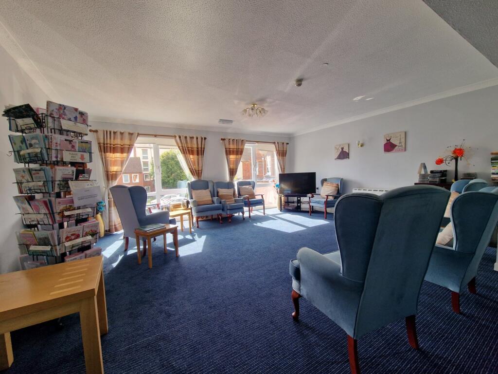 Apartment in Portsmouth - View 5