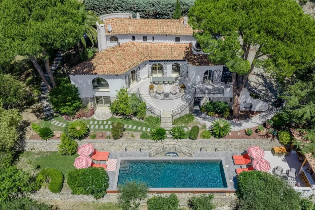 Main image of property: Provence-Alps-Cote d`Azur, Alpes-Maritimes, Mougins