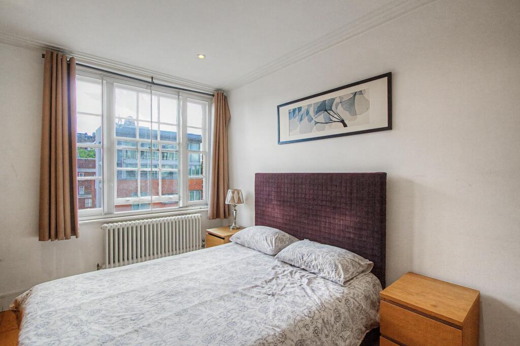 Apartment in London, Paddington - View 4