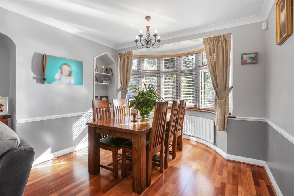 House in Kingston upon Thames - View 4