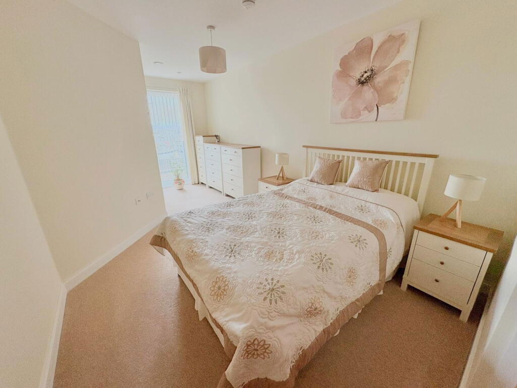 Viewpoint, Harbour Road, Gosport PO12 1GX - View 5