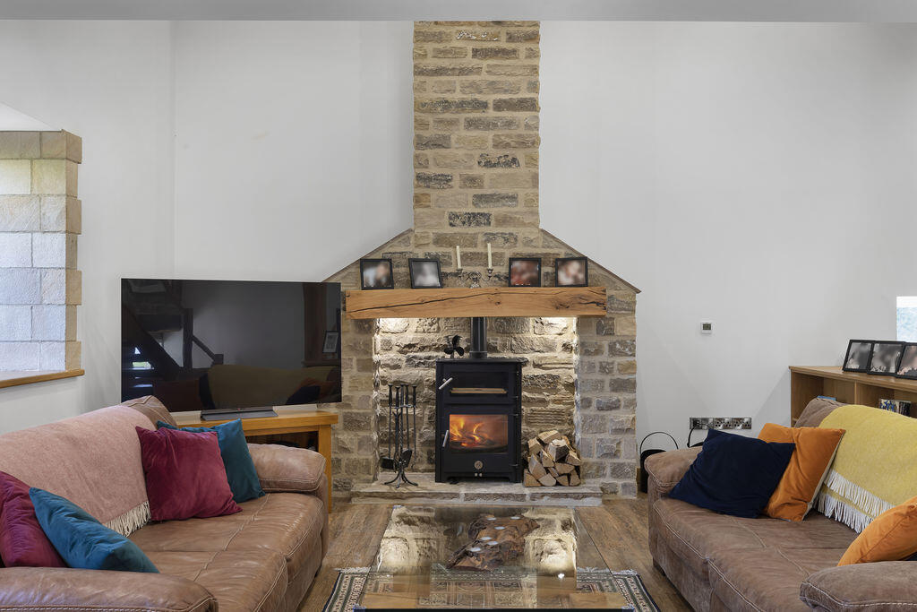 Additional image 27 of Otley Road, Edge of Hawksworth & Menston