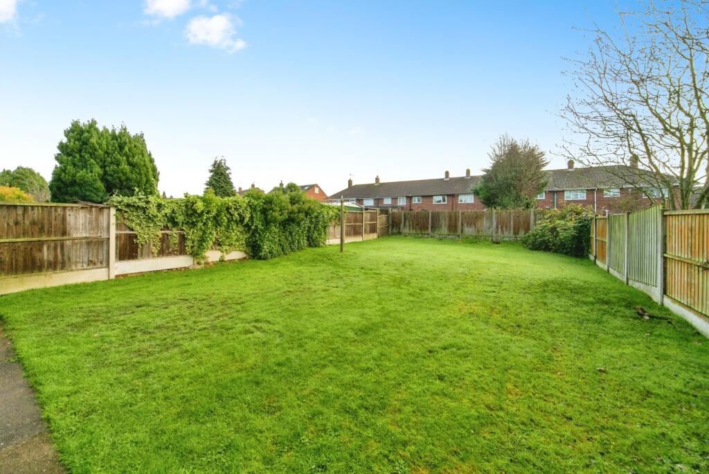 Mill Park Drive, Wirral, Merseyside, CH62 photo 4