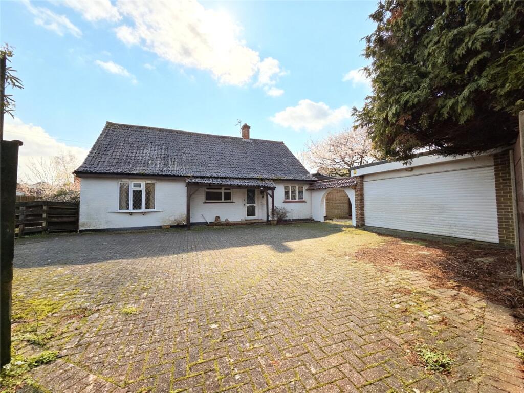 Main image of property: Avon Road West, Christchurch, Dorset, BH23