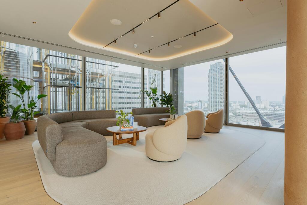 lounge-2.jpg