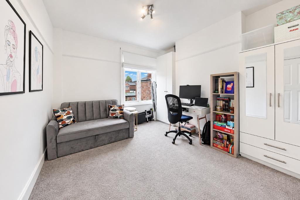 Apartment in London - More