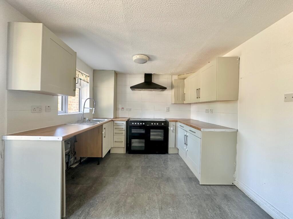 Kirby Close, Romford photo 2