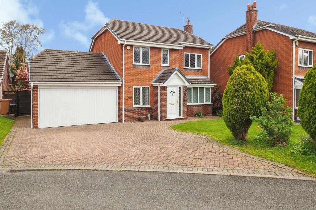 Main image of property: Pavilion Road, Arnold, Nottingham, Nottinghamshire, NG5