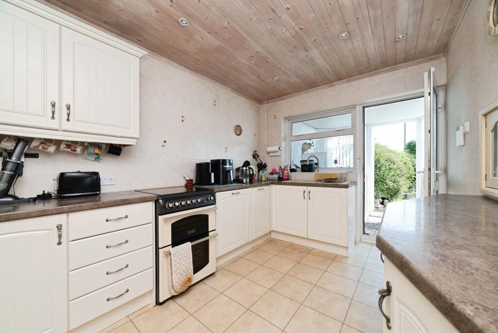 House in Hull, Kingston upon Hull - More