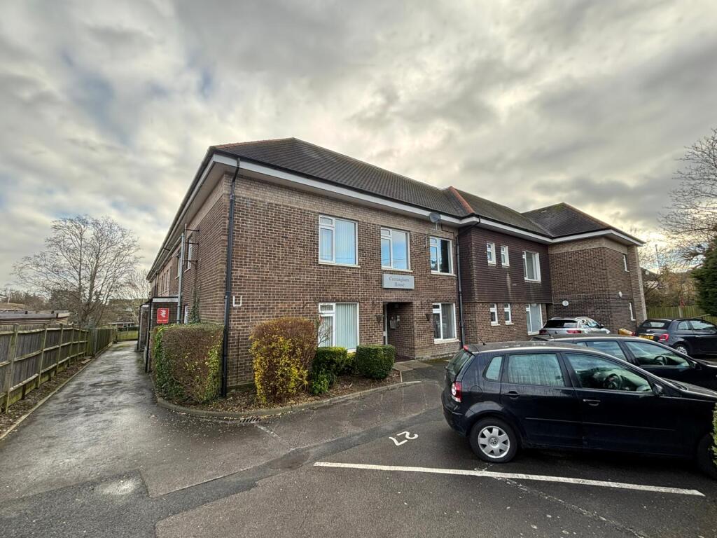 Apartment in Southampton - More