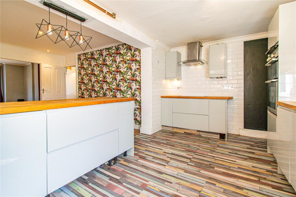 House in Swindon - View 3