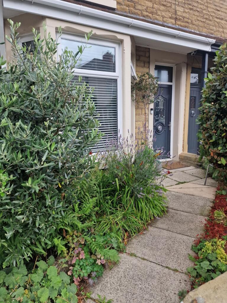House in Darwen, Hollins Grove, Earcroft - View 3