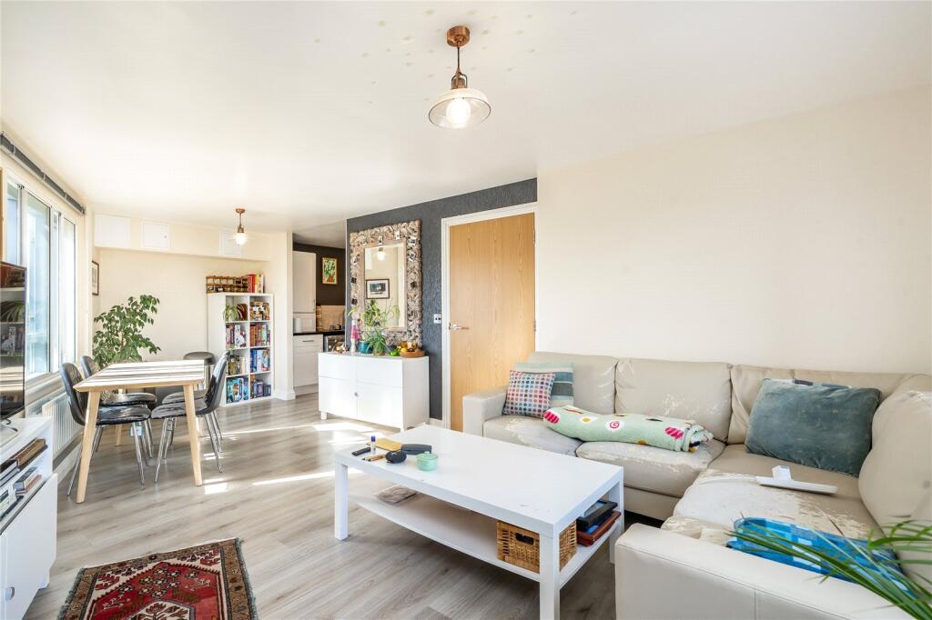 Apartment in London - View 5