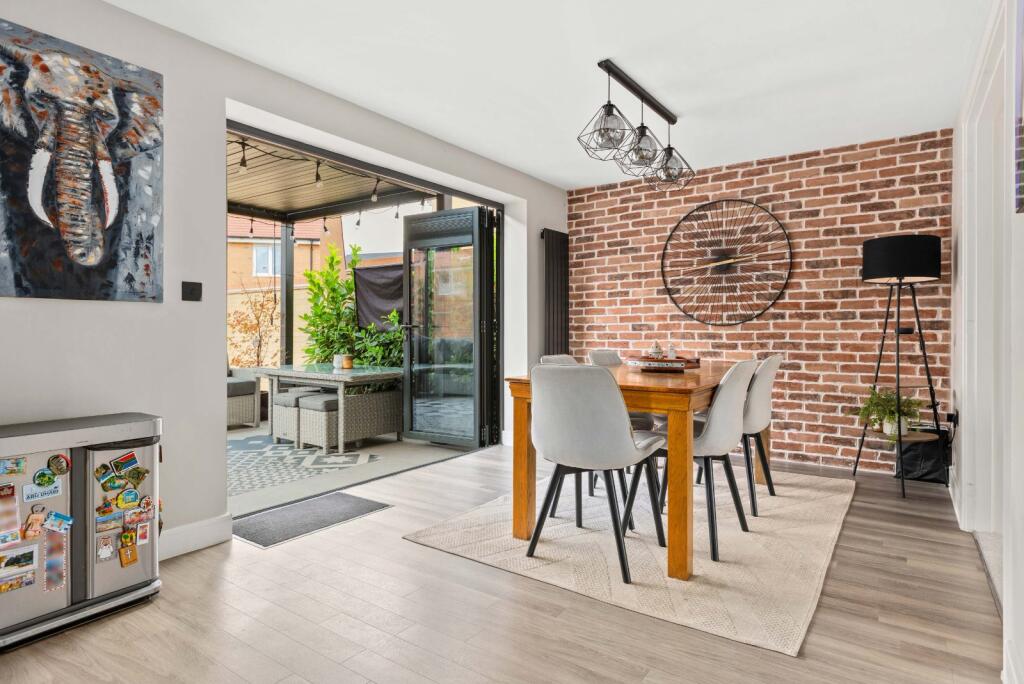 House in Stevenage, Hertfordshire - View 5