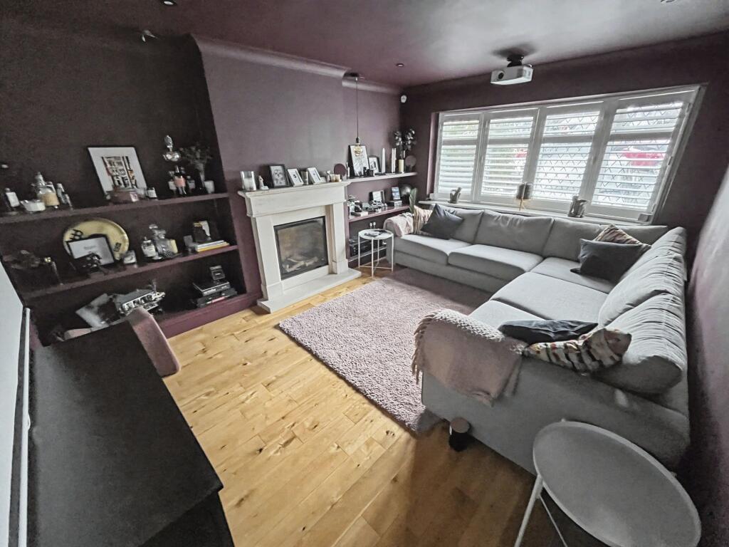 Thurston Close, Bury, BL9 photo 4