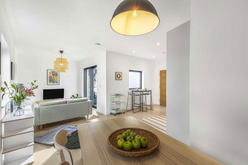 Main image of property: Inglemere Road, Tooting
