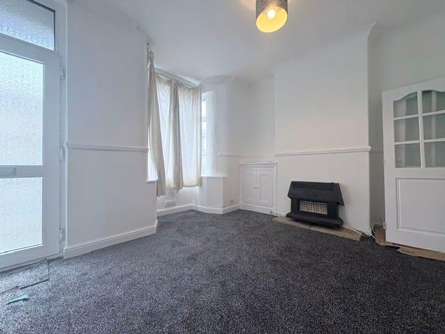Lyndhurst Road, Burnley, BB10 photo 3