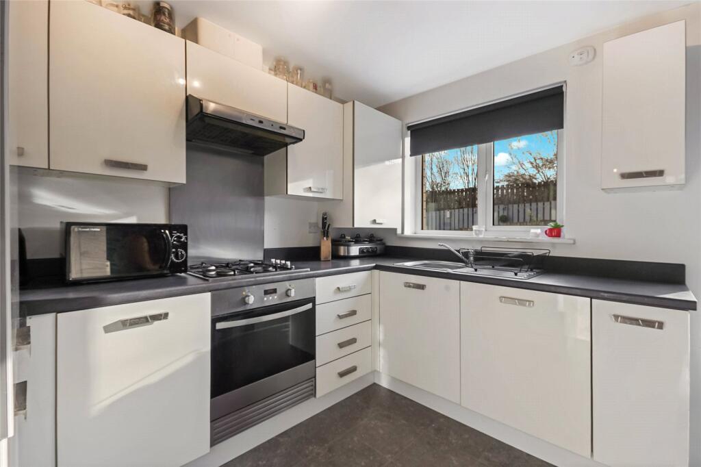 John Ogilvie Crescent, Hamilton, South Lanarkshire, ML3 photo 3