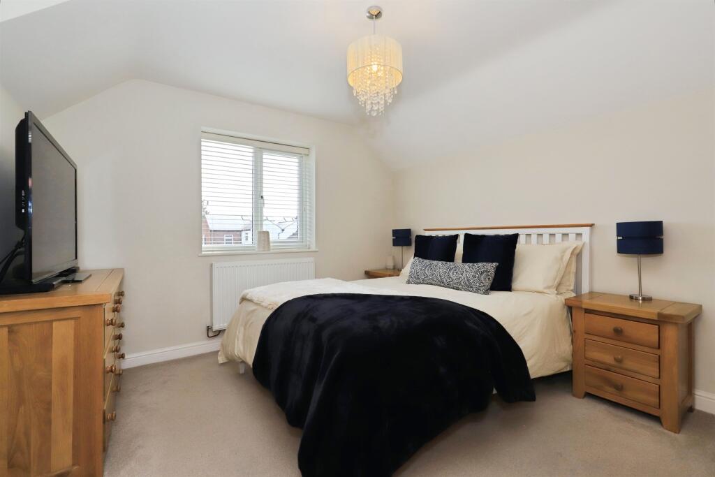 House in Wyre Forest, Lickhill, Stourport-on-Severn - More