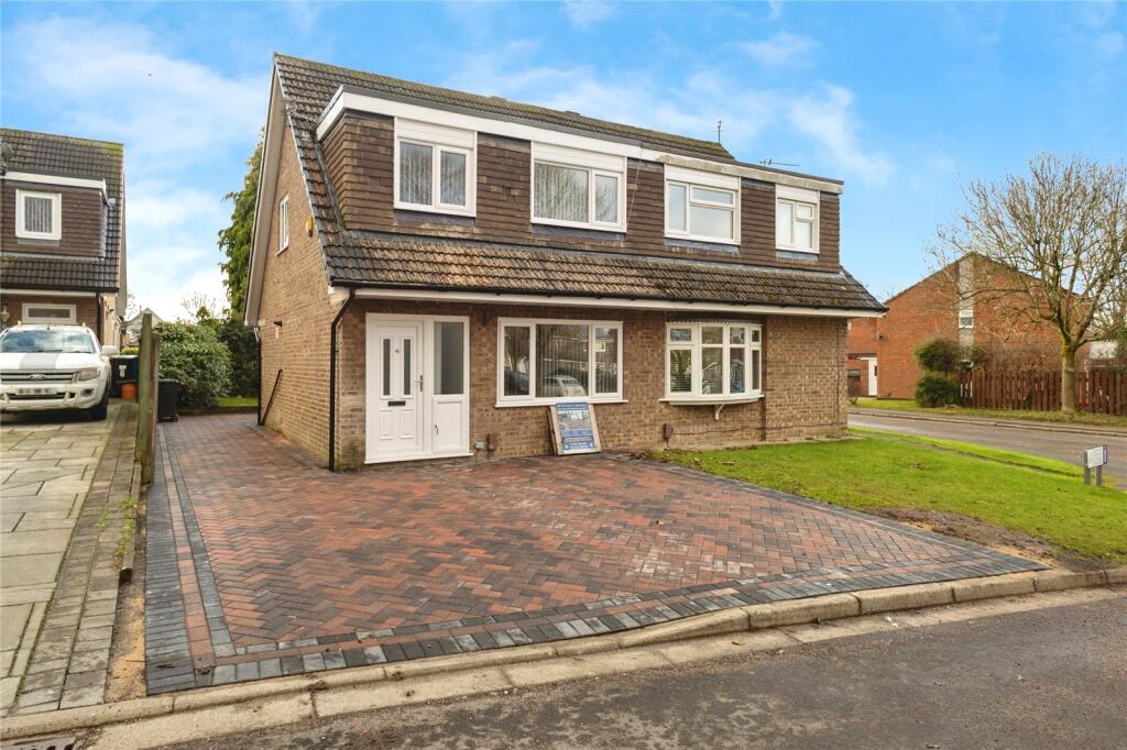 Main image of property: Elgol Close, Stockport, Greater Manchester, SK3