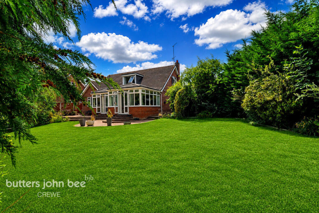 4-bed detached on 5 Meadow Drive, Crewe CW2 6RF, £550,000