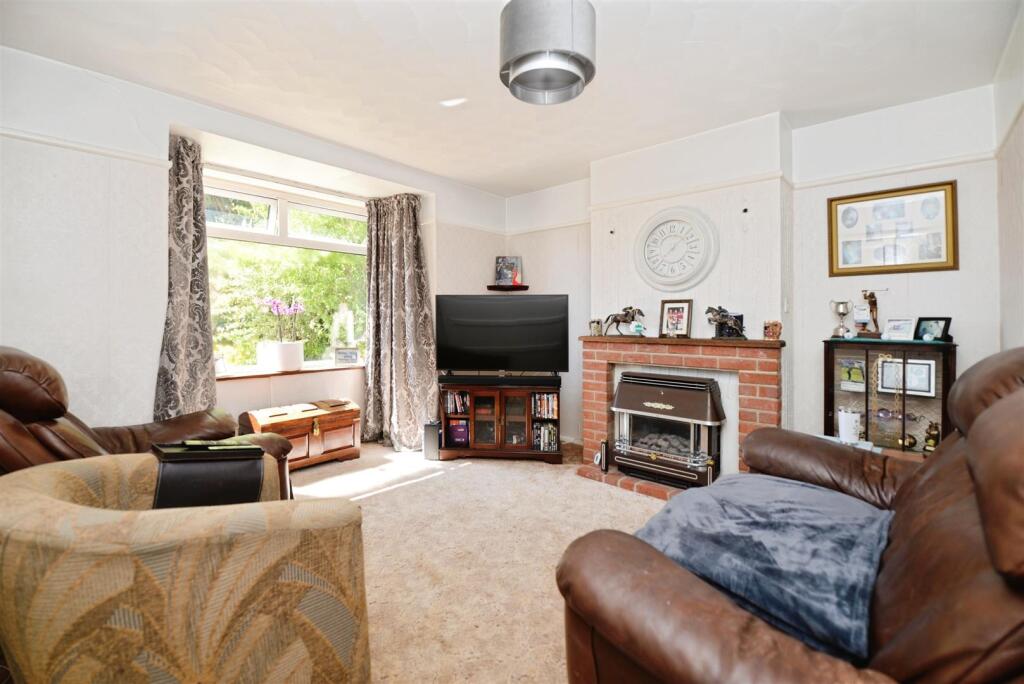 House in Fareham, Hampshire - View 2