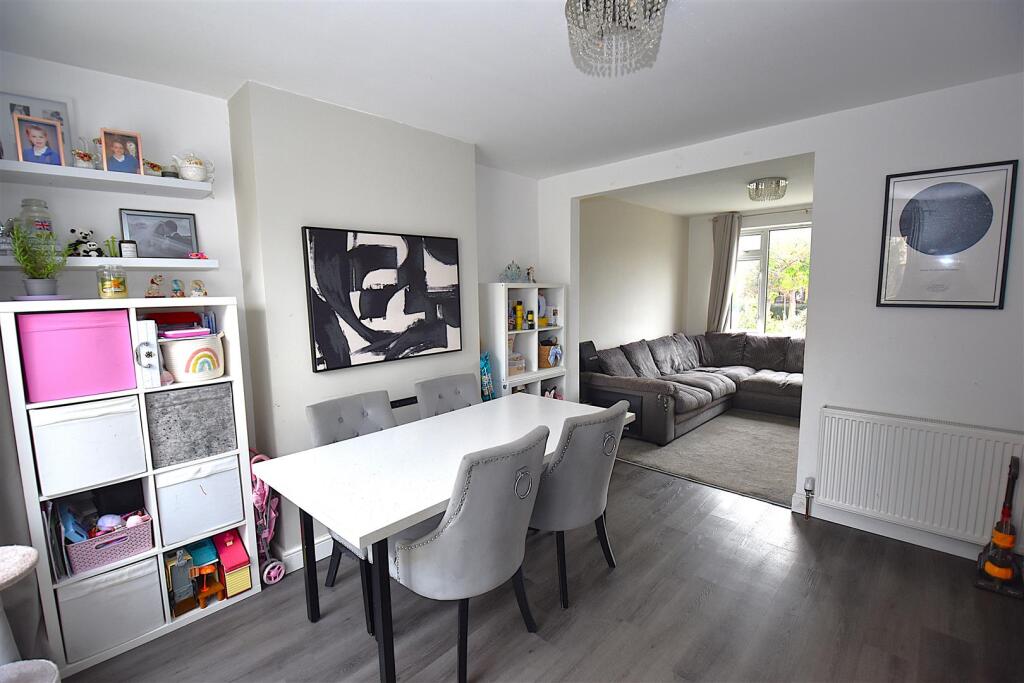 House in Southend-on-Sea - View 5