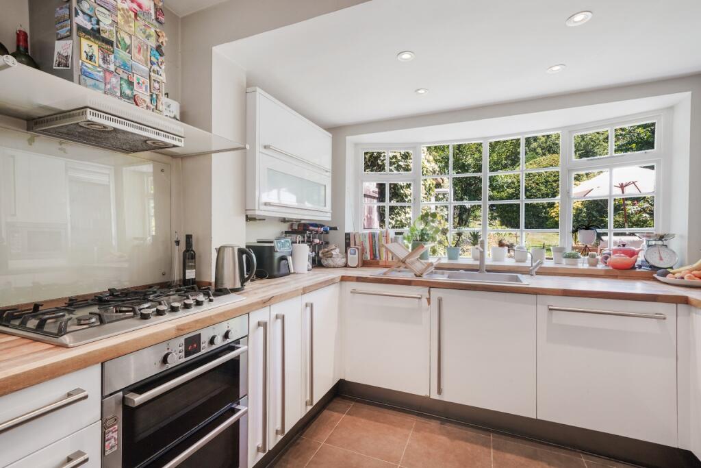 House in Harrow - View 4