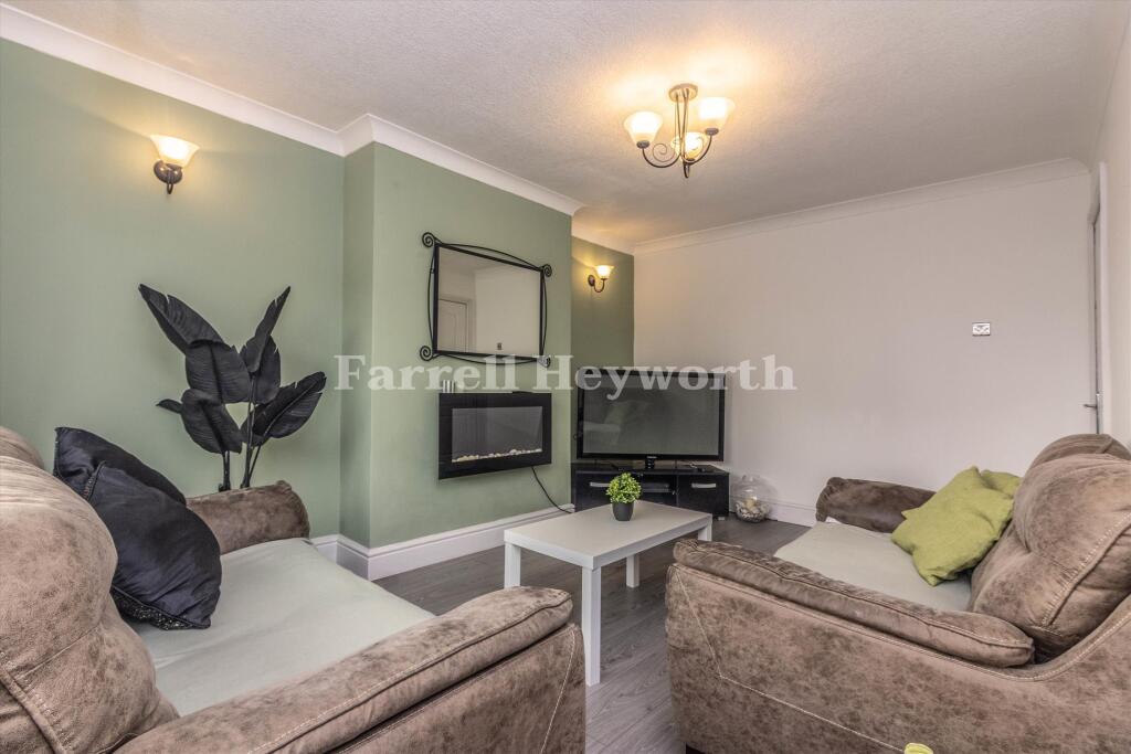 Cedar Avenue, Euxton, Chorley photo 3