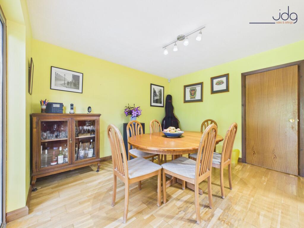 Oakwood Gardens, Lancaster | A Generous Home With Garden Views photo 3