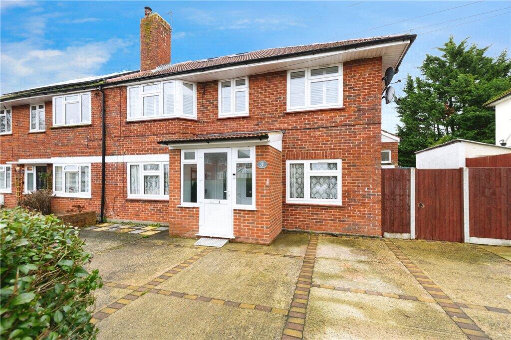 Main image of property: North Downs Road, New Addington, Croydon, CR0
