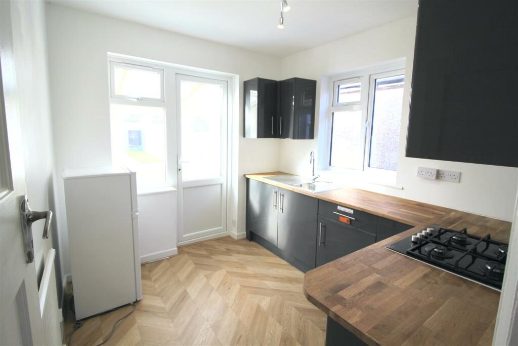 Marnham Crescent, Greenford photo 2
