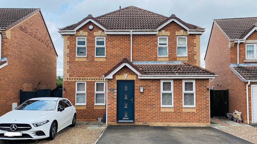 House in Doncaster, Barnby Dun with Kirk Sandall - View 2