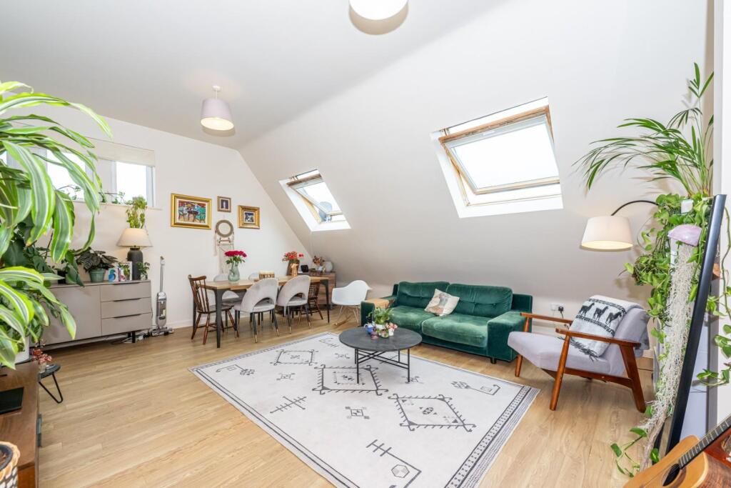 Apartment in London - View 5
