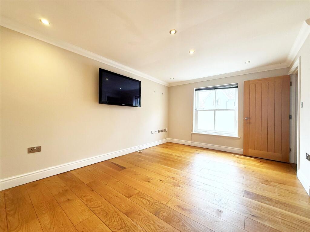 House in Ipswich, Stoke - View 3