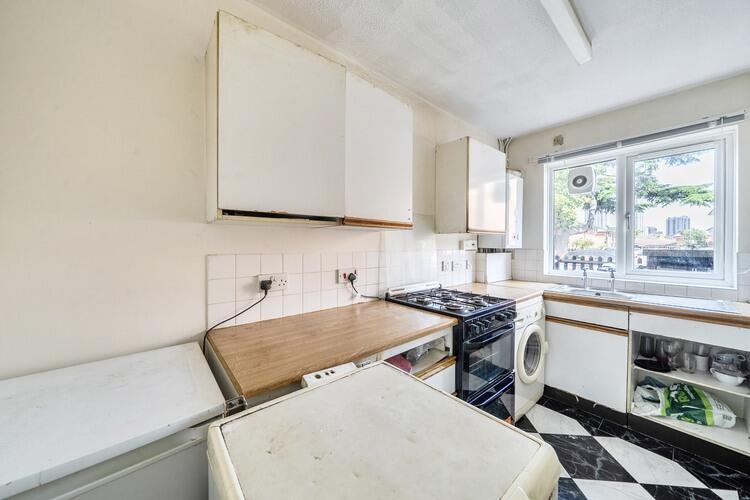 Apartment in London - View 5