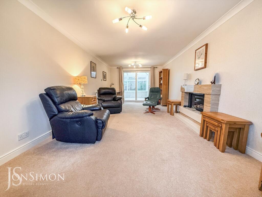 Marlborough Close, Ramsbottom, Bury, BL0 - More
