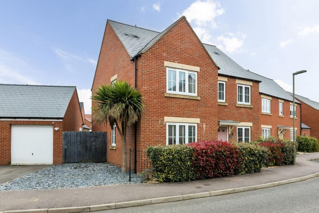 Main image of property: Songthrush Road, Bodicote