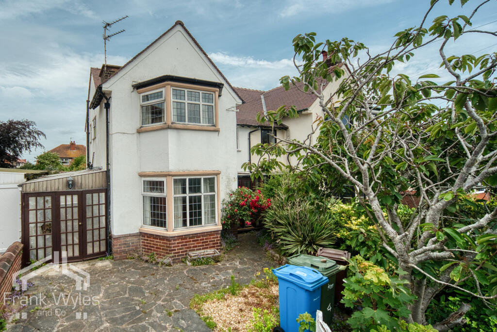 3-bed semi-detached on Chatham Avenue, Lytham St. Annes, Lancashire, £245,000