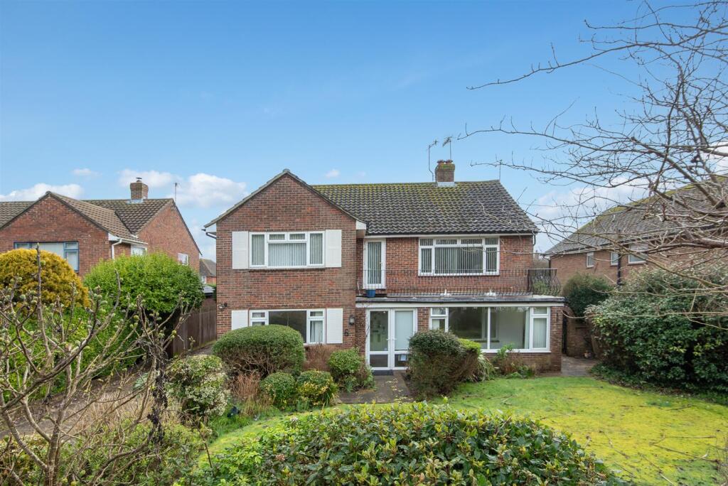 Main image of property: Aldsworth Avenue, Goring-By-Sea, BN12 4XQ