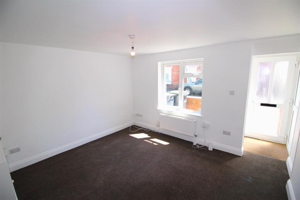House in Portsmouth - View 5